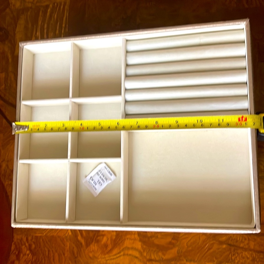 Sold Out. βπ«β. Stackable Jewels box - Picture 3 of 5